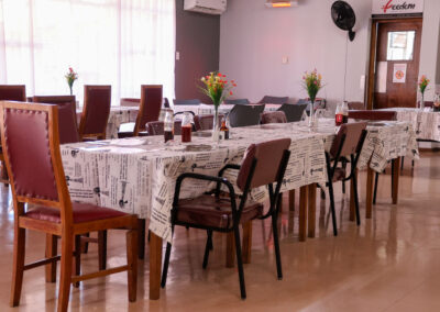 Acacia Park - Dining room